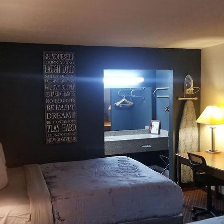 Osu 2 Queen Beds Hotel Room 230 Wi-Fi Стилуотер Экстерьер фото